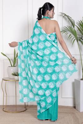Floral printed  cotton ethnic saree for woman 2