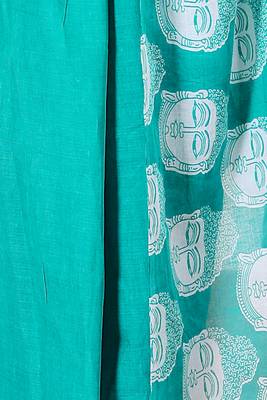 Floral printed  cotton ethnic saree for woman 4