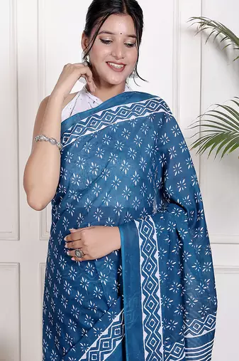 Floral printed  cotton ethnic saree for woman