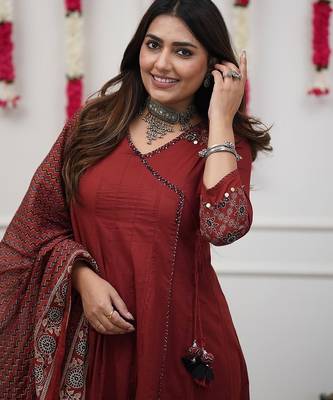 Blood red cotton printed tulip suit set 2