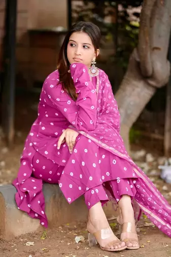 Dark rani pink cotton plain bhandej suit set