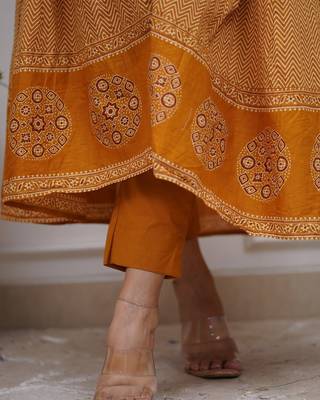 Dark mustard cotton printed printed anarkali 3