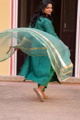 Turquoise silk embroidered suit set