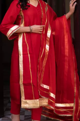 Blood red silk embroidered laffa suit set