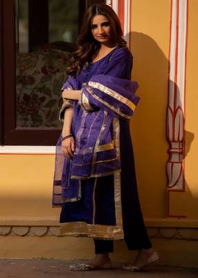 Blue silk embroidered laffa suit set 2