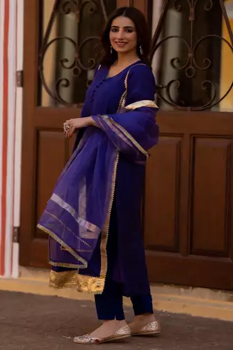 Blue silk embroidered laffa suit set
