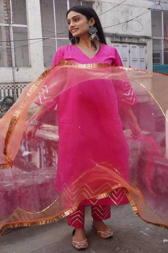 Light hot pink cotton silk embroidered kurta pant with duptta