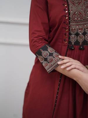 Blood red cotton printed embrodery suit set with duptta 3