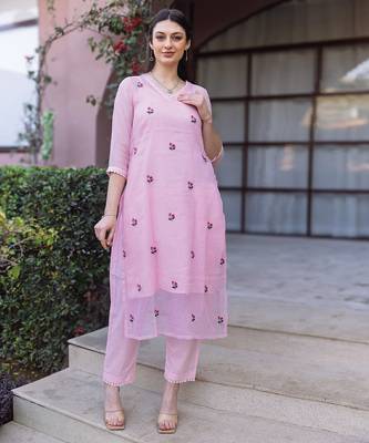 light pink cotton kurta set with embroidered work 3