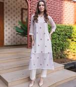 Off white embroidered cotton kurta set