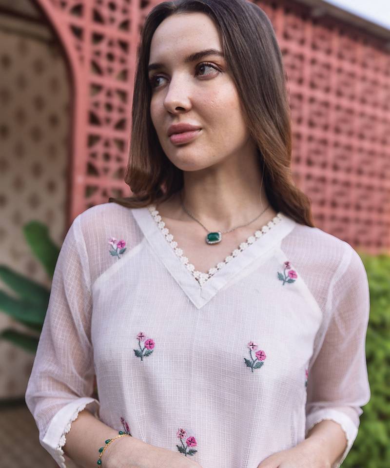 Off white embroidered cotton kurta set