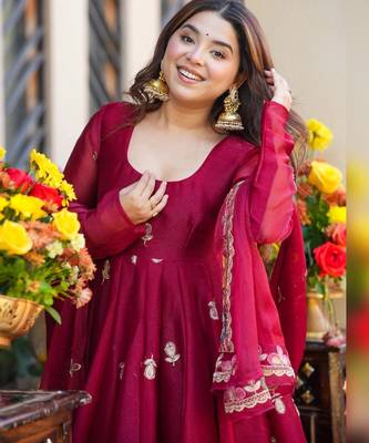 red organza anarkali suit with embroidery and bead work 3