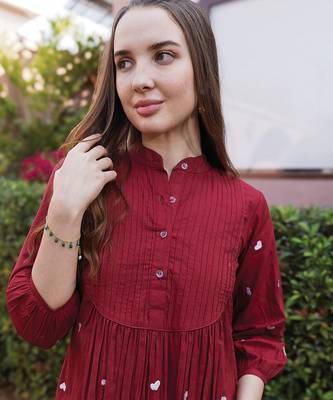 maroon cotton kurta suit set with subtle embroidery 3