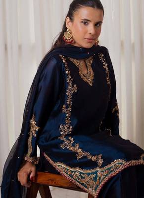 navy blue embroidered moti farshi salwar suit 3