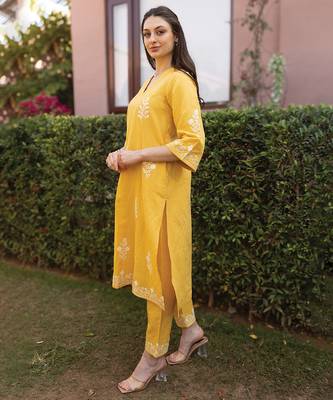yellow linen straight kurta suit set with floral embroidery 2