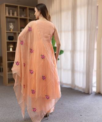 peach mul cotton anarkali set with floral embroidery 3