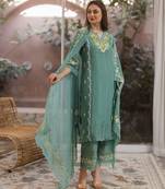 green viscose straight suit set with floral embroidery
