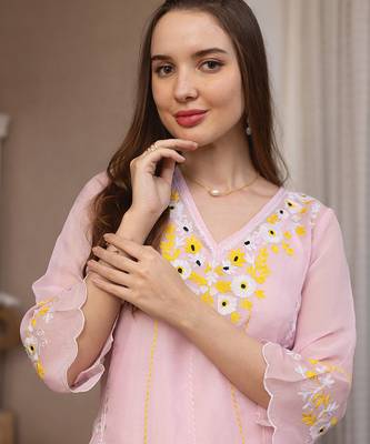 baby pink viscose straight suit set with floral embroidery 5