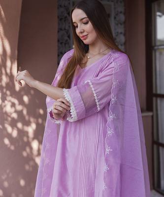 lavender chanderi straight suit set with subtle embroidery
 3