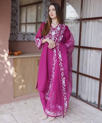 magenta embroidered mul chanderi straight suit set for festive wear 2
