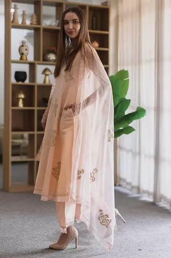 peach embroidered linen straight suit set with dupatta