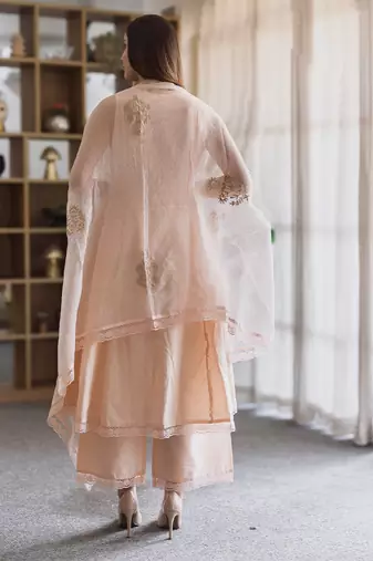 peach embroidered linen straight suit set with dupatta