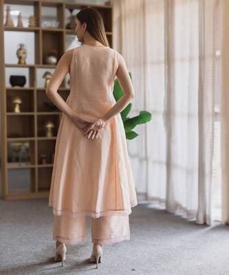 peach embroidered linen straight suit set with dupatta 4
