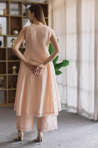 peach embroidered linen straight suit set with dupatta