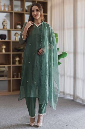 Green embroidered cotton straight suit set