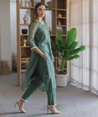 green embroidered cotton straight suit set for women 2