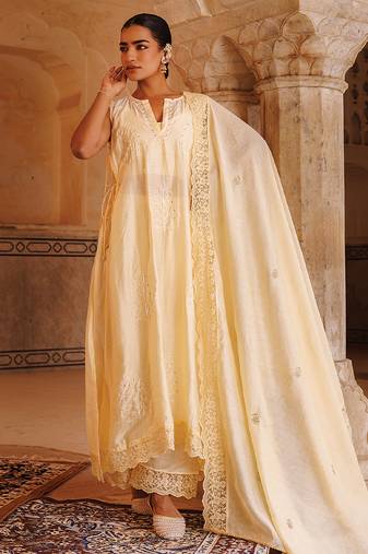 Cream embroidered chanderi kurta set