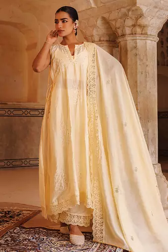 Cream embroidered chanderi kurta set