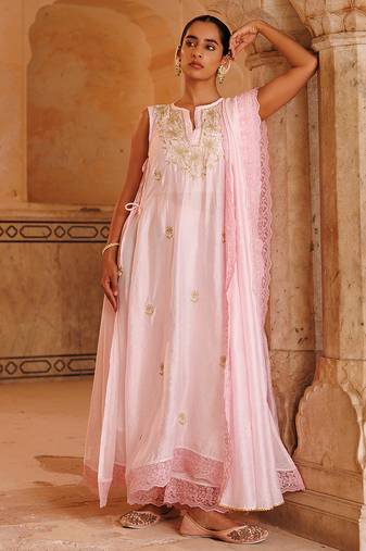 Pink embroidered chanderi kurta set