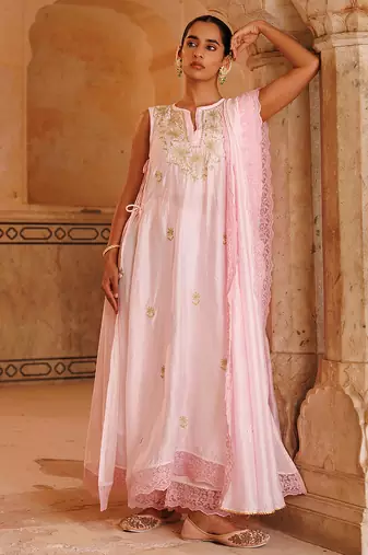 Pink embroidered chanderi kurta set