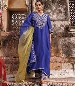 Blue embroidered chanderi kurta set with dual shaded- dupatta 