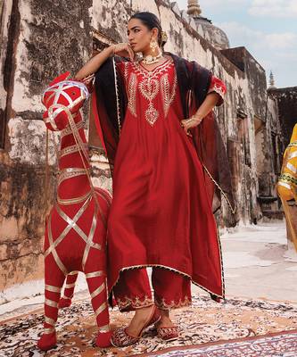 women   s red embroidered chanderi kurta pant set with dupatta 2
