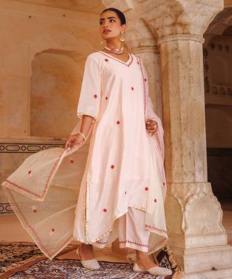 peach embroidered chanderi straight suit set with dupatta 2