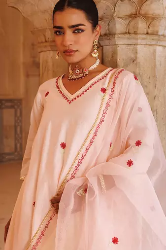 peach embroidered chanderi straight suit set with dupatta