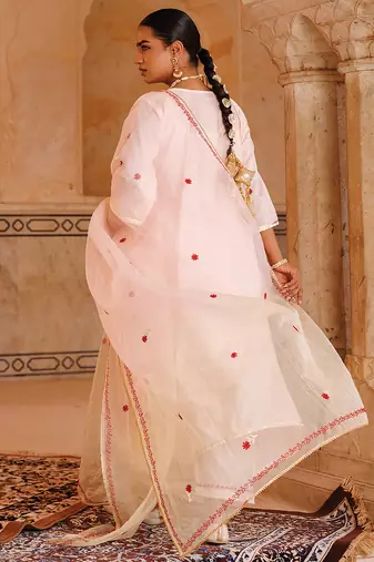 peach embroidered chanderi straight suit set with dupatta