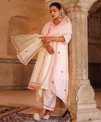 peach embroidered chanderi straight suit set with dupatta 5