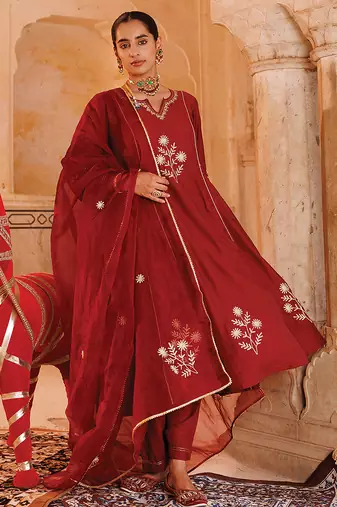 chanderi embroidered maroon kurta set for women