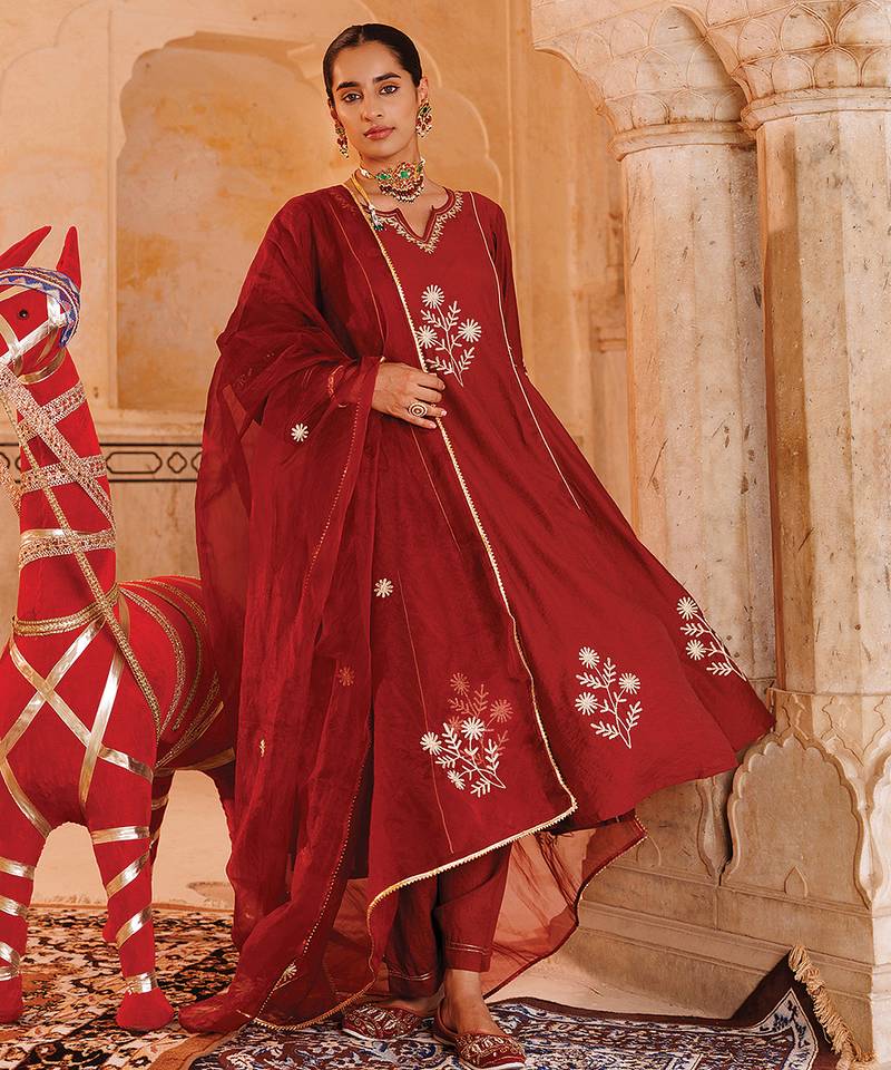 Maroon embroidered chanderi kurta set