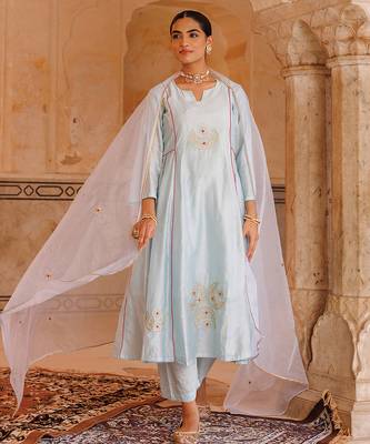 sky blue embroidered chanderi kurta set for women 2