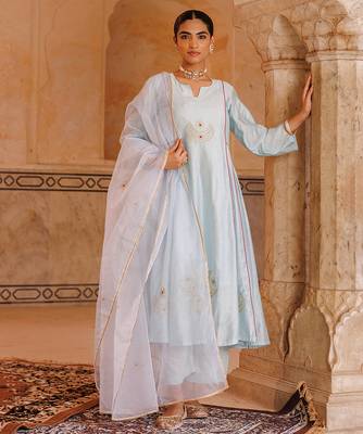 sky blue embroidered chanderi kurta set for women 5