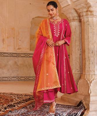 women's magenta embroidered chanderi anarkali suit set 2