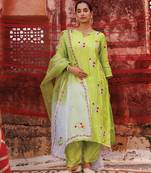 Green Uppada Silk Kurta Set With Dual-Shade Dupatta