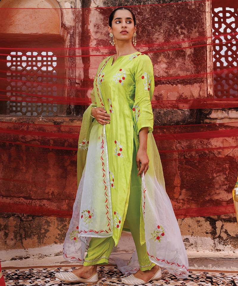 Green Uppada Silk Kurta Set With Dual-Shade Dupatta