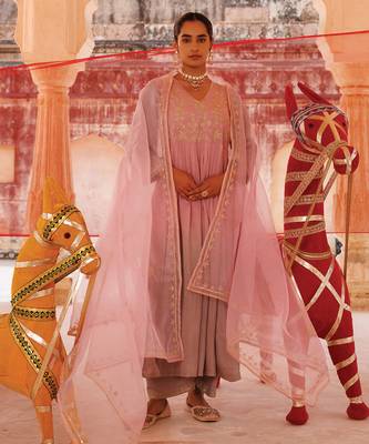 dual shaded pink embroidered chanderi kurta pant set 1
