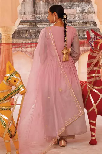 dual shaded pink embroidered chanderi kurta pant set