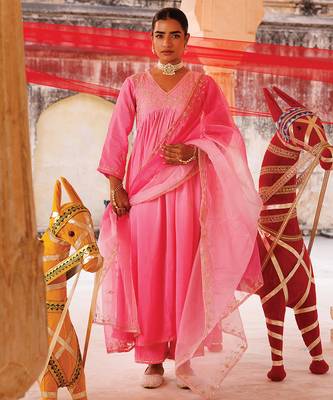 pink embroidered chanderi kurta pant set 1